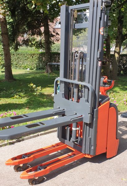 Linde L16/372 Hochhubwagen